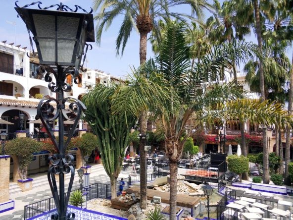 Living in Villamartin - Costa Blanca Sales