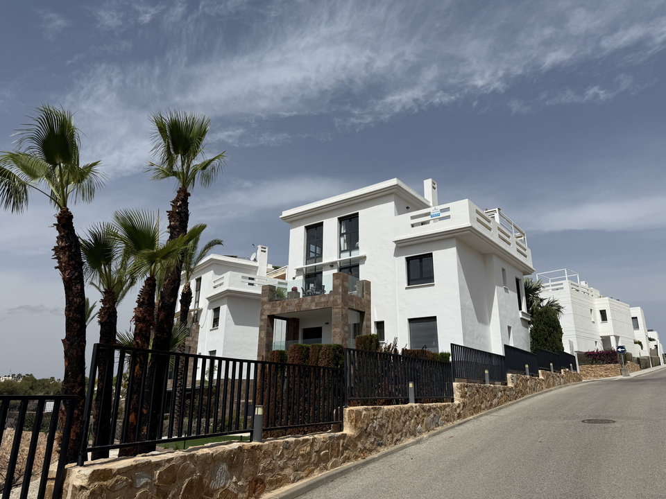 3 Bedrooms Apartment in Las Ramblas Golf