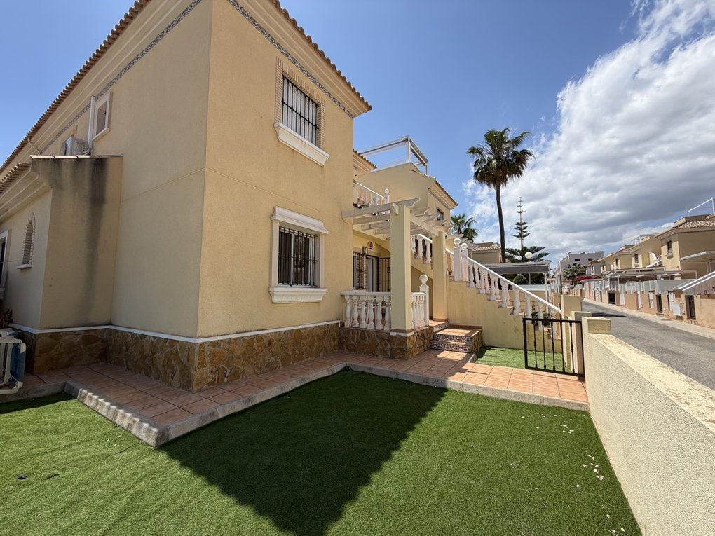 2 Bedrooms Apartment in Los Dolses