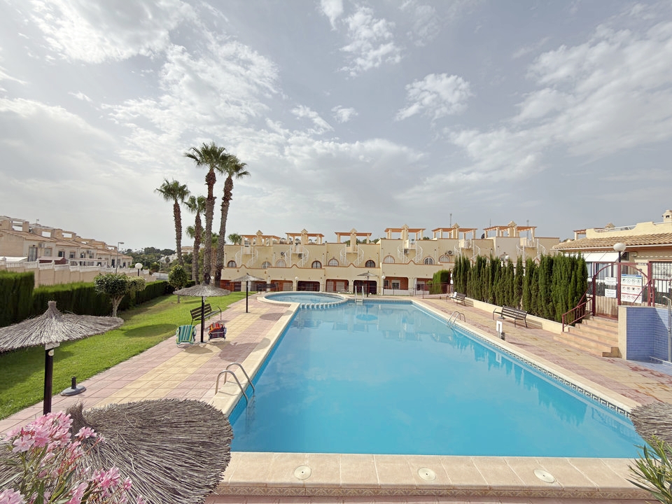 [title(2,Appartement,Villamartin)]